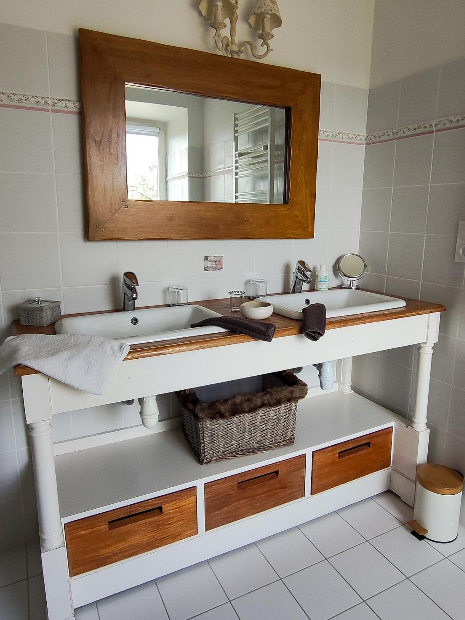 Demeure Du Porzou, Chambres D'Hotes De Charme Dans Demeure D'Exception, Parc Paysager, Spa, Massages, Proche Paimpol, Classe 4 Epis Yvias Esterno foto